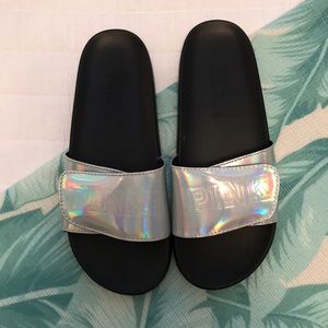 VS PINK SLIDES